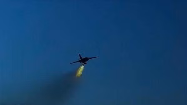 IRGC tuyên bố đã tiến hành các cuộc tập kích bằng tên lửa và thiết bị bay không người lái nhằm vào nhiều mục tiêu quân sự của Mỹ. (Ảnh: IRNA/TTXVN)
