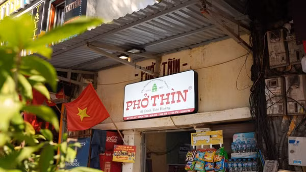 Phở Thìn Bờ Hồ dỡ bỏ mặt bằng sau hơn 70 năm gắn bó