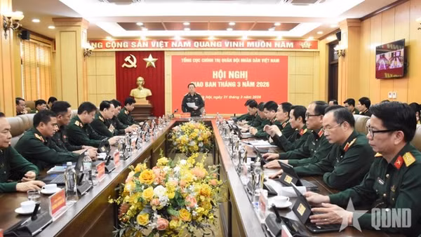 Đại tướng Nguyễn Trọng Nghĩa, Ủy viên Bộ Chính trị, Bí thư Trung ương Đảng, Chủ nhiệm Tổng cục Chính trị chủ trì hội nghị. (Ảnh: QDND.VN)