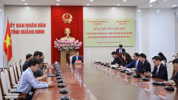 Quang cảnh lễ ký kết.