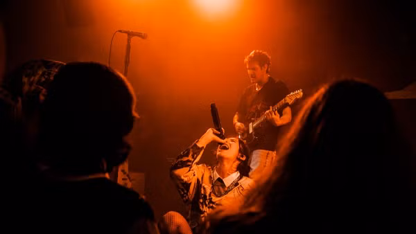 Nhóm Ojos đưa nhạc pop đương đại Pháp đến Việt Nam.