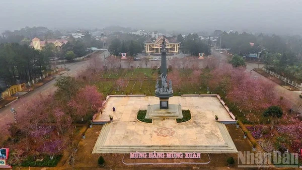 Quang cảnh khu vực trung tâm xã Măng Đen, tỉnh Quảng Ngãi. (Ảnh: HIỀN CỪ)