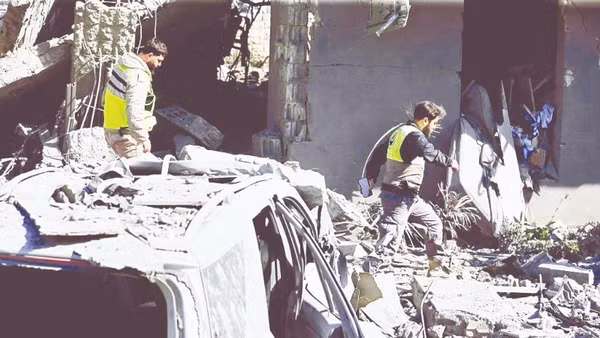 Hiện trường một vụ không kích tại Liban. (Ảnh: TÂN HOA XÃ)