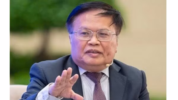 Tiến sĩ Nguyễn Đình Cung, nguyên Viện trưởng Nghiên cứu và quản lý kinh tế Trung ương.