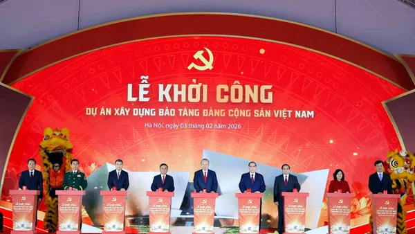 Tổng Bí thư Tô Lâm, Thủ tướng Phạm Minh Chính và các đồng chí lãnh đạo, nguyên lãnh đạo Đảng, Nhà nước thực hiện nghi thức khởi công dự án xây dựng Bảo tàng Đảng Cộng sản Việt Nam. (Ảnh: Thống Nhất – TTXVN)