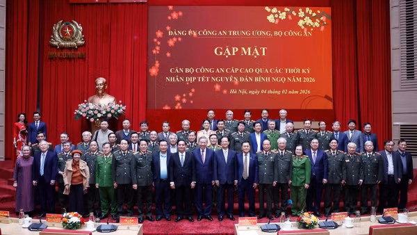 Tổng Bí thư Tô Lâm và các đại biểu. (Ảnh: Thống Nhất – TTXVN)