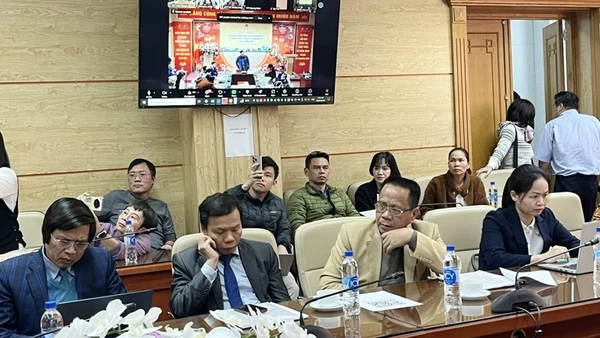 Các đại biểu tham dự hội nghị của Bộ Y tế chiều 22/2 tại Hà Nội.