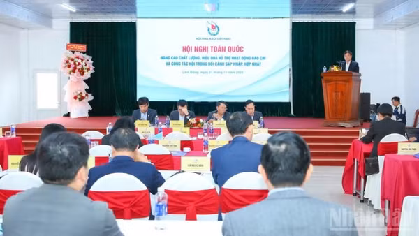 Quang cảnh hội nghị.