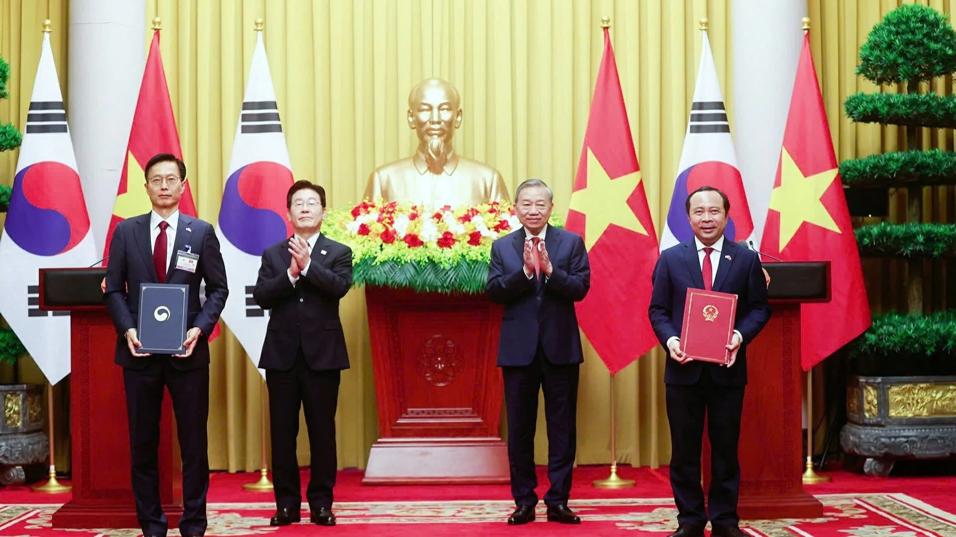 Việt Nam - Hàn Quốc Ký Văn Kiện Hợp Tác Chiến Lược Về Khoa Học, Công Nghệ Và Đổi Mới Sáng Tạo