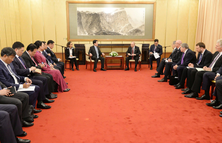Toàn cảnh Hội kiến. z6973382337760-0765f9235fd98778a868fc6e6eda5e17.jpg