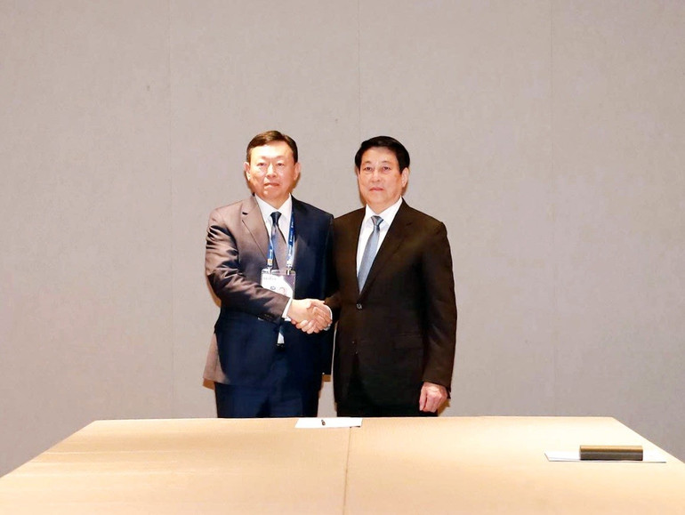 Chủ tịch nước Lương Cường tiếp Chủ tịch Tập đoàn Lotte 1000045781.jpg