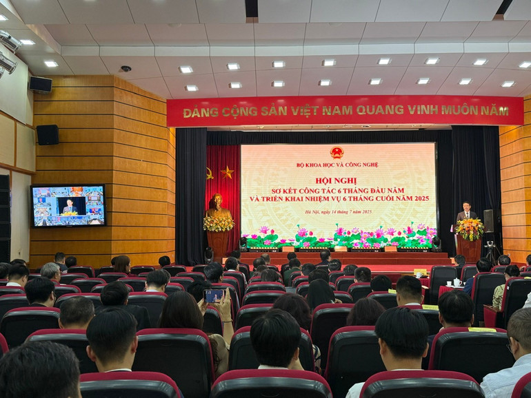 Nhiều hoạt động đáng chú ý của Bộ Khoa học và Công nghệ về khoa học, công nghệ, đổi mới sáng tạo và chuyển đổi số trong 6 tháng đầu năm 2025. 3.jpg