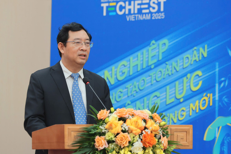 Pham Hong Quat, dyrektor Departamentu Startupów i Przedsiębiorstw Technologicznych, wygłosił przemówienie na warsztatach. 1.jpg