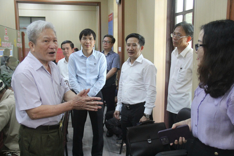 Đoàn công tác Bộ Khoa học và Công nghệ tại Trung tâm Phục vụ hành chính công phường Thanh Miếu, tỉnh Phú Thọ. 3.jpg