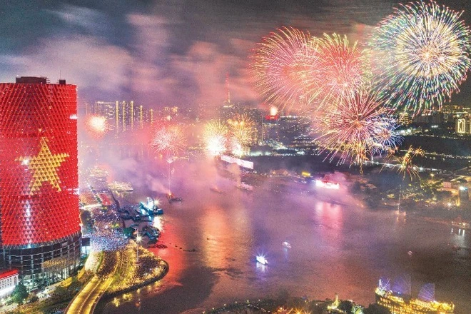 Việt Nam phấn đấu đến năm 2030 là nước đang phát triển, có công nghiệp hiện đại, thu nhập trung bình cao; đến năm 2045, trở thành nước phát triển thu nhập cao. (Ảnh: THÀNH ĐẠT)