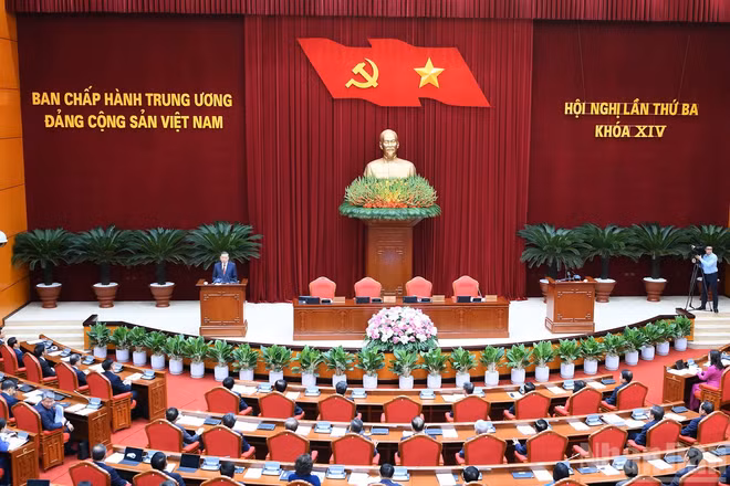 Quang cảnh Hội nghị lần thứ ba Ban Chấp hành Trung ương Đảng khóa XIV. (Ảnh: ĐĂNG KHOA)