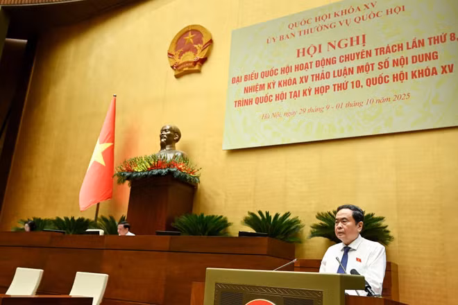 Chủ tịch Quốc hội Trần Thanh Mẫn phát biểu khai mạc Hội nghị đại biểu Quốc hội hoạt động chuyên trách.