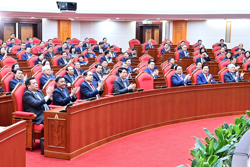Các đại biểu tham dự phiên bế mạc Hội nghị. (Ảnh: ĐĂNG KHOA) a10-bnd-5026.jpg