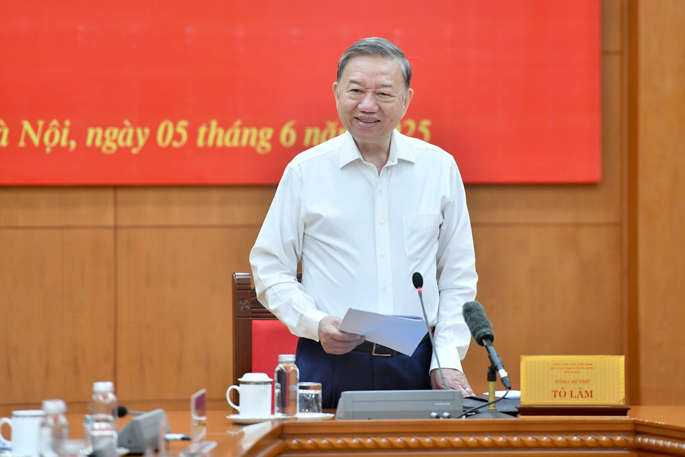 Tổng Bí thư Tô Lâm phát biểu chỉ đạo tại Phiên họp. (Ảnh: ĐĂNG KHOA) a1-dsc-2196.jpg