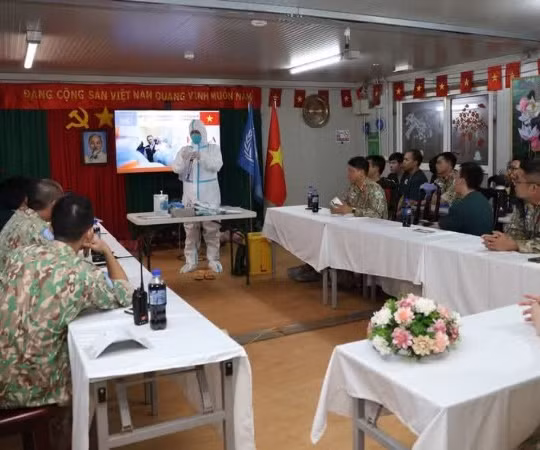 [Video] Bệnh viện dã chiến cấp 2 số 7 nâng cao năng lực ứng phó dịch Ebola