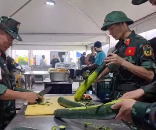[Video] Bảo đảm hậu cần cho Đoàn cứu hộ Việt Nam tại Venezuela