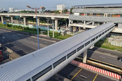 Ga Phước Long, một trong 7 nhà ga trên cao sẽ được lắp hệ thống thang máy mang lại tiện ích cho hành khách đi tuyến Metro số 1. (Ảnh: QUÝ HIỀN)
