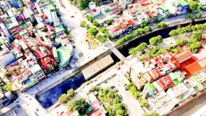 Dự án đường vành đai 2,5 thi công dang dở, nay được tái khởi động.