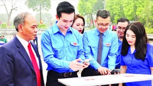 Tuổi trẻ Thủ đô ứng dụng công nghệ để xây dựng văn hóa người Hà Nội.