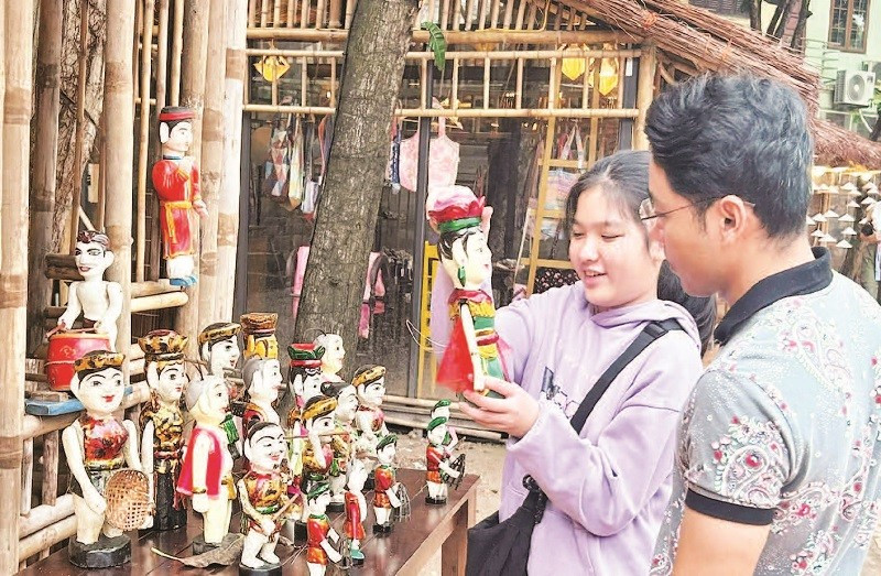 Ngày nay, các con rối đã thành một sản phẩm du lịch đặc sắc.