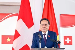 Chủ tịch Quốc hội Trần Thanh Mẫn phát biểu khai mạc Tọa đàm "Xây dựng và vận hành Trung tâm tài chính quốc tế và khuyến nghị cho Việt Nam". (Ảnh: Doãn Tấn/TTXVN) 