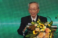 Giáo sư Nguyễn Bửu Triều dự và phát biểu tại lễ kỷ niệm 75 năm thành lập Bộ môn Ngoại. (Ảnh: MOH)