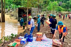 Các khoản hỗ trợ, nhu yếu phẩm luôn được Ủy ban Mặt trận Tổ quốc Việt Nam tỉnh Lạng Sơn phân bổ kịp thời cho nhân dân trong thiên tai.