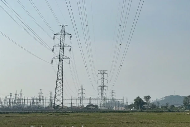 Dự án Đường dây 220kV Tương Dương-Đô Lương đã được đóng điện thành công.