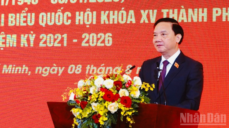 Đồng chí Nguyễn Khắc Định, Ủy viên Trung ương Đảng, Phó Chủ tịch Quốc hội phát biểu tại buổi họp mặt. (Ảnh: THẾ ANH)