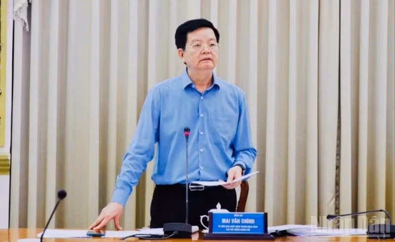 Phó Thủ tướng Chính phủ Mai Văn Chính phát biểu tại buổi làm việc.