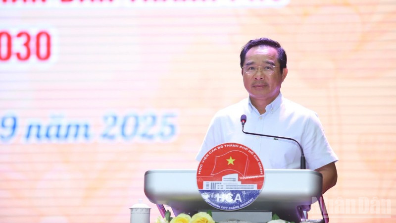 Bí thư Đảng ủy, Chủ tịch Ủy ban nhân dân Thành phố Hồ Chí Minh Nguyễn Văn Được phát biểu chỉ đạo tại hội nghị.