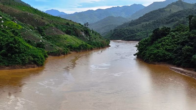 Sông Mã chảy qua xã Trung Lý, tỉnh Thanh Hóa.