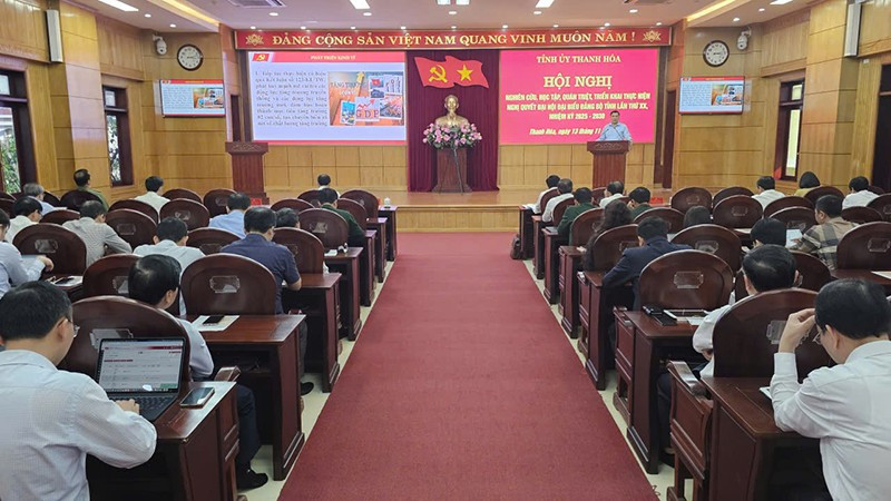 Quang cảnh hội nghị.