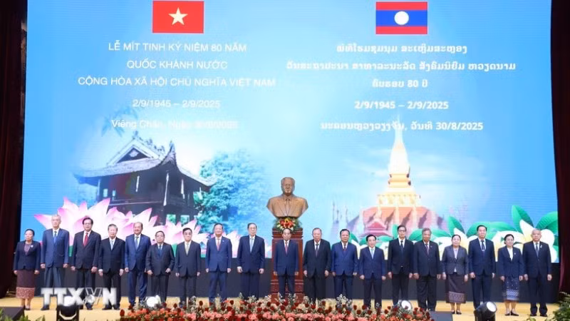 Ban Chấp hành Trung ương Đảng Nhân dân Cách mạng Lào, Quốc hội, Chính phủ nước Cộng hòa Dân chủ Nhân dân Lào, Ủy ban Trung ương Mặt trận Lào xây dựng đất nước và Trung ương Hội Hữu nghị Lào-Việt Nam trọng thể tổ chức Lễ mít-tinh kỷ niệm 80 năm Quốc khánh Việt Nam 2/9.