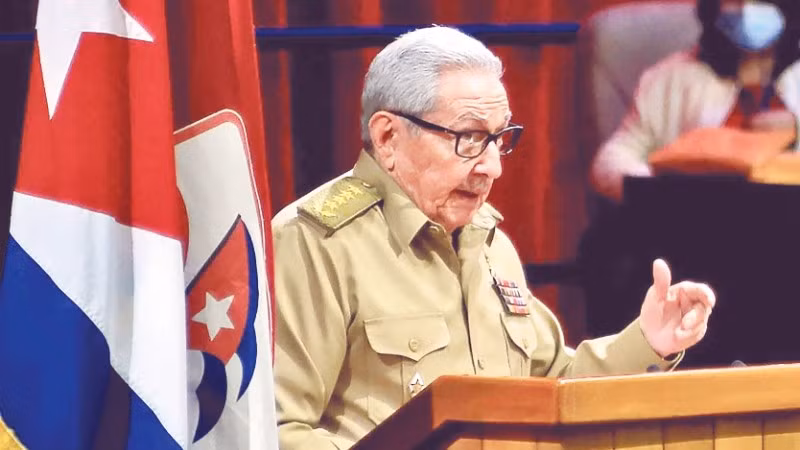 Đồng chí Raul Castro.