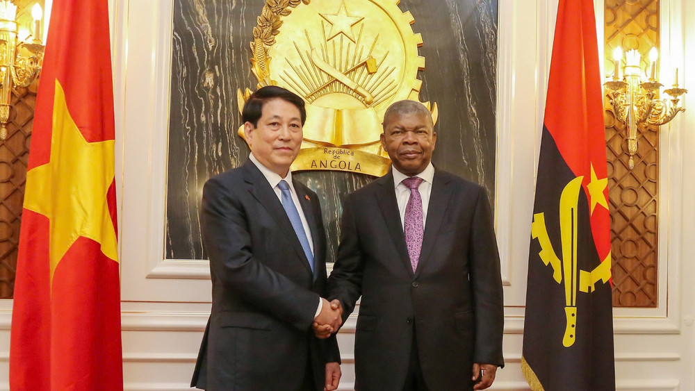Chủ tịch nước Lương Cường và Tổng thống Angola João Manuel Gonçalves Lourenço.