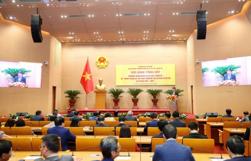 Một kỳ họp của Hội đồng nhân dân thành phố Hà Nội.