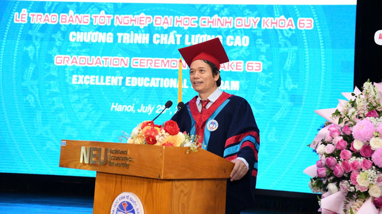 Giáo sư, Tiến sĩ Phạm Hồng Chương, Giám đốc Đại học Kinh tế quốc dân, phát biểu. f1ae99b11cb595ebcca4-1-8887.jpg