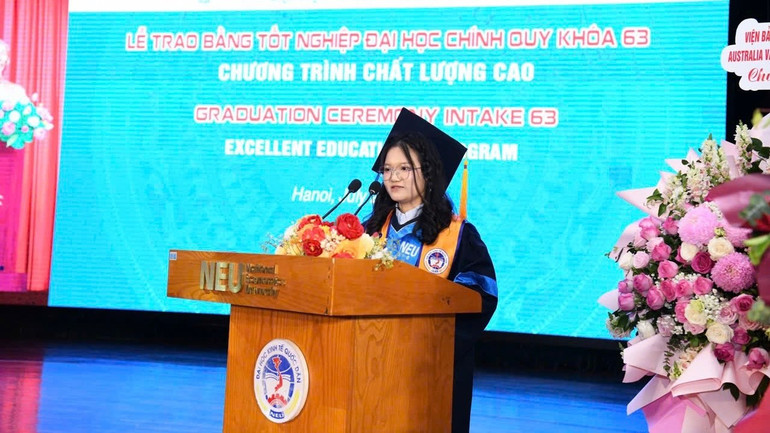 Tân cử nhân Nguyễn Hoàng Ánh Mai Sao, chương trình Kiểm toán Chất lượng cao định hướng ACCA khóa 63 chia sẻ. 7dfeffe67ae2f3bcaaf3.jpg