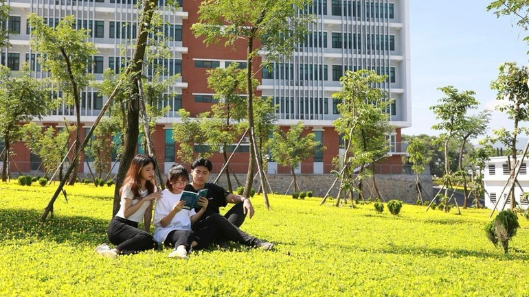 Sinh viên Đại học Quốc gia Hà Nội 6166ea9e-300c-4172-b212-660f0bb683c0-9901.jpg