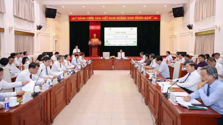 Quang cảnh hội nghị. f40370ae-3f30-4903-b548-2103453c0bfe.jpg