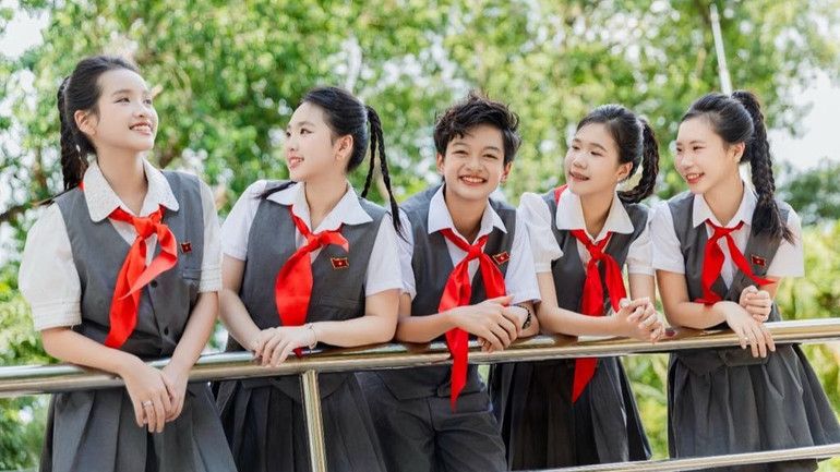 Outstanding children of the capital in studying, training and participating in Team work. d7b9b18f-0f2f-4c70-99a7-4a402d65b79f-8587.jpg