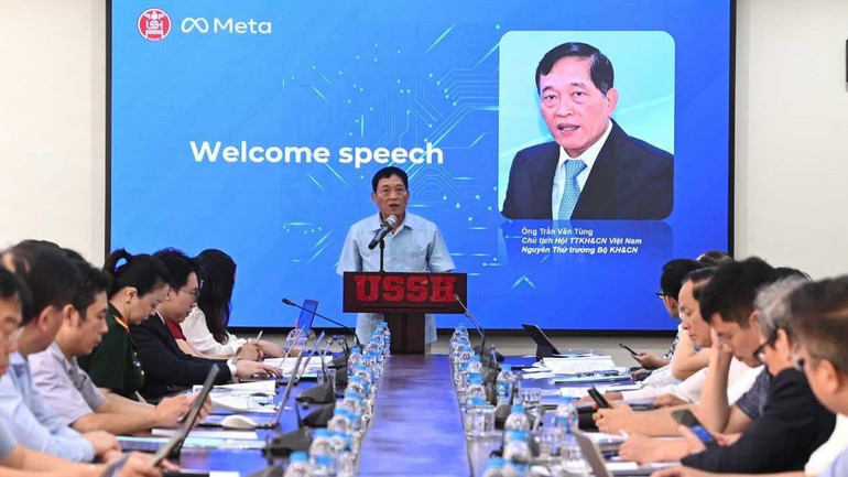 Nguyên Thứ trưởng Khoa học và Công nghệ, Chủ tịch Hội Thông tin Khoa học và Công nghệ Việt Nam Trần Văn Tùng phát biểu. 18ba8b85-089f-49a8-8dd7-e819af66b5e3-8283.jpg