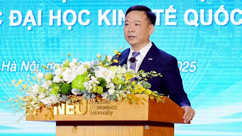 Giám đốc Đại học Kinh tế Quốc dân, Phó Giáo sư, Tiến sĩ Bùi Huy Nhượng phát biểu. 35f33ed7-bcc5-43d4-a0c8-23f39c5108c3-3574.jpg