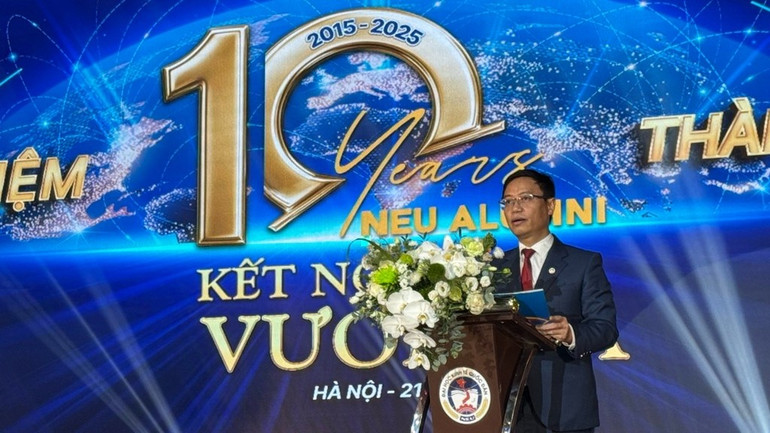 Chủ tịch Hội đồng Đại học Kinh tế Quốc dân, Phó Giáo sư, Tiến sĩ Bùi Đức Thọ phát biểu. 228337a8c2b575eb2ca4.jpg